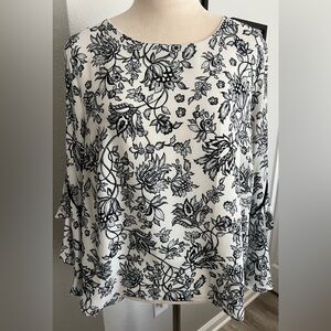 White House Black Market Black and White Floral Blouse